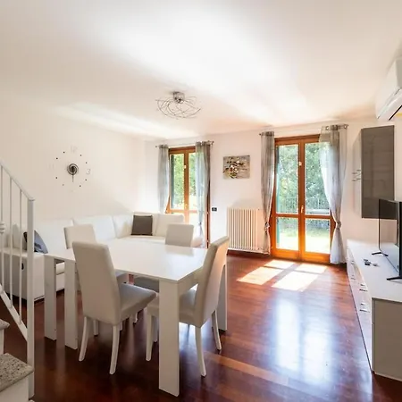 Appartement Three Bedrooms - Regina Laglio