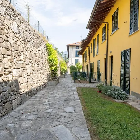 Three Bedrooms - Regina Laglio